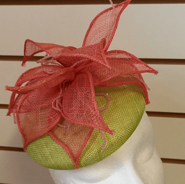 💚Lime pillbox with fushia